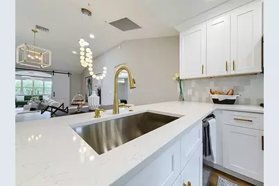 1305 La Estrellita Way, The Villages, FL 32162 - Photo 9