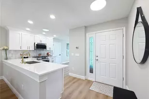 1305 La Estrellita Way, The Villages, FL 32162 - Photo 5