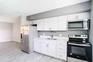 734 Michigan Ct, Saint Cloud, FL 34769 - Photo 13