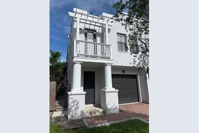 113 S Packwood Avenue #B, Tampa, FL 33606 - Photo 1