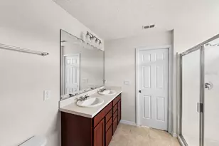 2704 Vista Verde Ln, Kissimmee, FL 34744 - Photo 25
