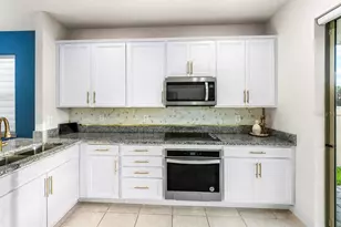 2704 Vista Verde Ln, Kissimmee, FL 34744 - Photo 13