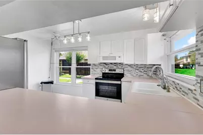545 Hunter Circle, Kissimmee, FL 34758 - Photo 7