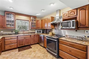 4899 Sparrow Dr, Saint Cloud, FL 34772 - Photo 11