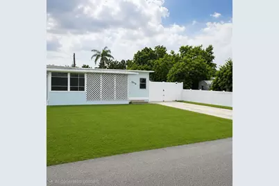 2010 Oak Street, Saint Cloud, FL 34769 - Photo 1