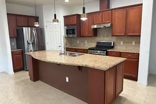 333 Navarra Ln, Davenport, FL 33837 - Photo 3