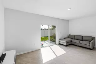 4461 Rachel Fls Dr, Tampa, FL 33610 - Photo 13