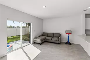 4461 Rachel Fls Dr, Tampa, FL 33610 - Photo 11