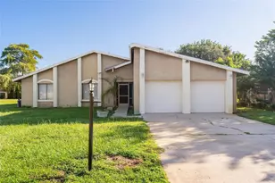 712 E Flag Way, Kissimmee, FL 34759 - Photo 1