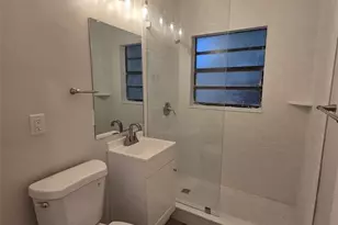 327 Barbara Cir, Belleair, FL 33756 - Photo 5