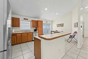 8105 Santee Dr, Kissimmee, FL 34747 - Photo 7