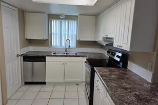 9941 Barley Club Dr, Orlando, FL 32837 - Photo 5
