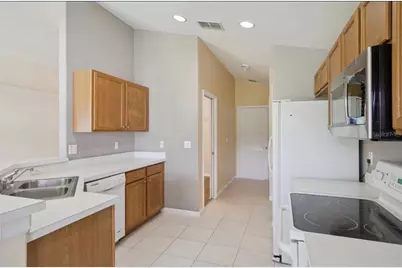 15723 Markham Drive, Clermont, FL 34714 - Photo 7