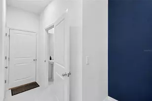 36227 Joseph Blake St, Zephyrhills, FL 33541 - Photo 45