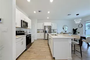 1692 SE 7th Ct, Homestead, FL 33033 - Photo 15