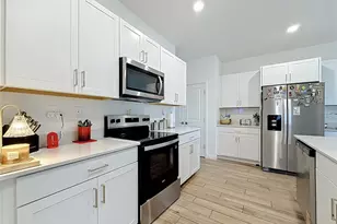 1692 SE 7th Ct, Homestead, FL 33033 - Photo 17
