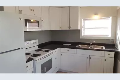 707 Avenue B SW #B, Winter Haven, FL 33880 - Photo 3
