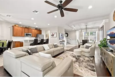 1411 Lisbon Ct, Davenport, FL 33896 - Photo 9
