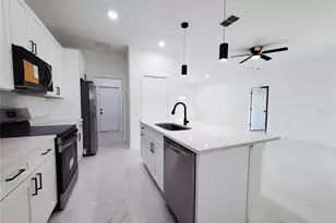 1098 Hammacher Ave SW, Palm Bay, FL 32908 - Photo 9