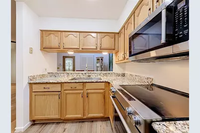 2936 S Semoran Boulevard #105, Orlando, FL 32822 - Photo 11