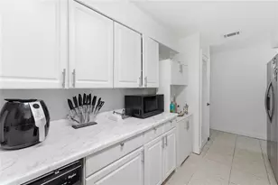 524 Pigeon Cir, Orlando, FL 32825 - Photo 11