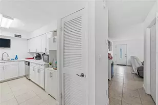 524 Pigeon Cir, Orlando, FL 32825 - Photo 13