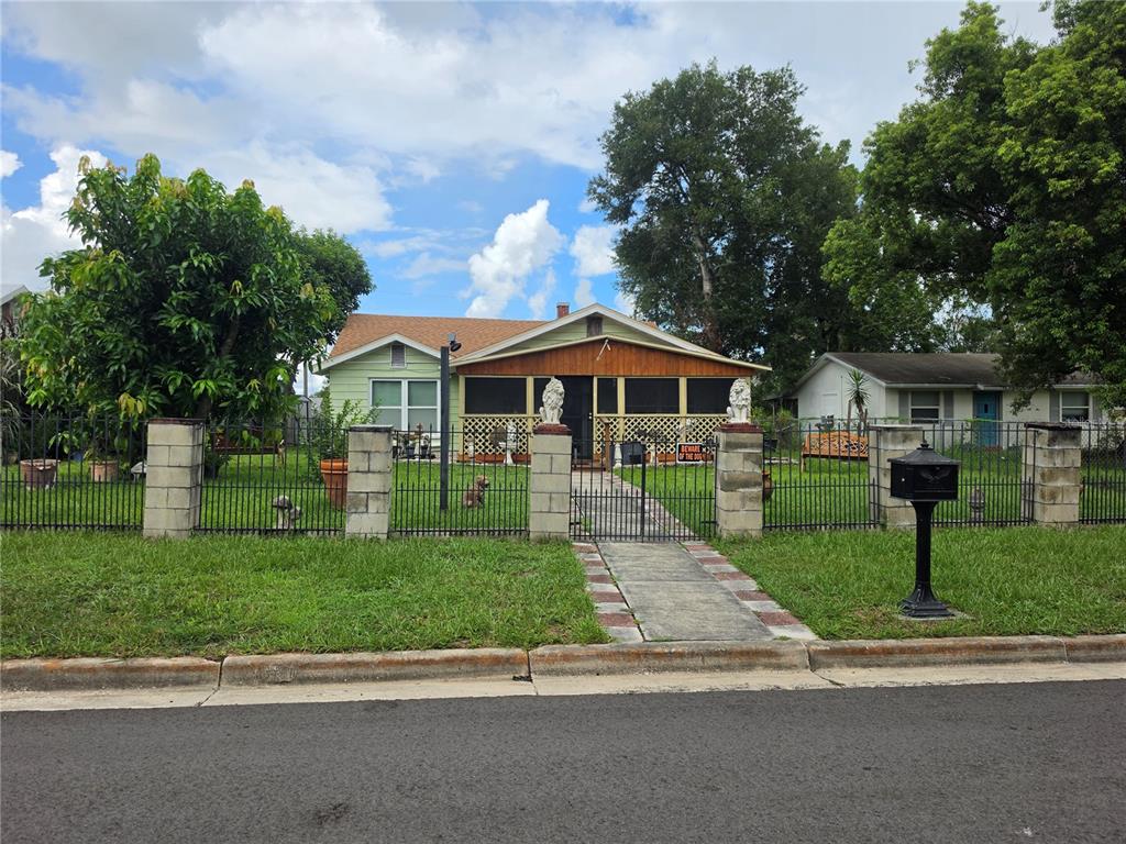 515 N 3rd St - 515 N 3rd St, Lake Wales, FL 33853 Luxury Property | Jose Angel Pina