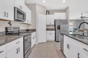 1841 Crinkle Leaf Ct, Ruskin, FL 33570 - Photo 9
