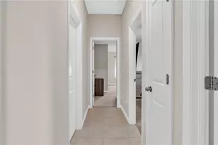 1841 Crinkle Leaf Ct, Ruskin, FL 33570 - Photo 23
