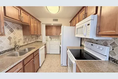 524 Orange Drive #11, Altamonte Springs, FL 32701 - Photo 5