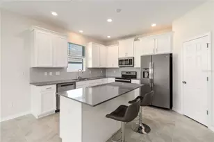 1651 Chatsworth Cir, Saint Cloud, FL 34771 - Photo 9