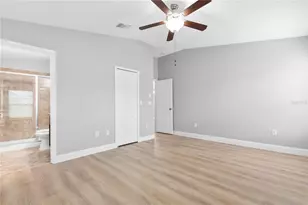 15407 Lost Creek Ln, Ruskin, FL 33573 - Photo 17