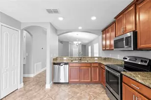 15407 Lost Creek Ln, Ruskin, FL 33573 - Photo 13