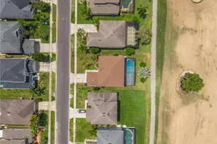 2321 The Oaks Blvd, Kissimmee, FL 34746 - Photo 5