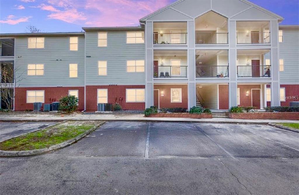 2360 SW Archer Rd #915 - 2360 SW Archer Rd #915, Gainesville, FL 32608 Luxury Property | Jose Angel Pina
