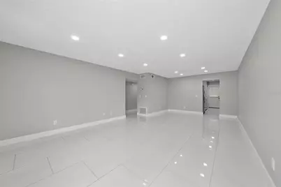 725 Northlake Boulevard #18, Altamonte Springs, FL 32701 - Photo 3