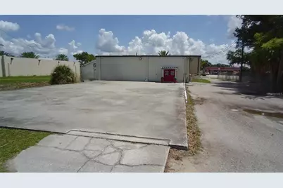 208 E Lake Avenue, Auburndale, FL 33823 - Photo 19