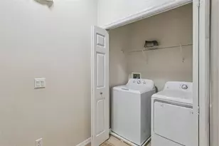 2820 Oakwater Dr, Kissimmee, FL 34747 - Photo 27