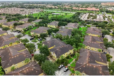 2820 Oakwater Drive, Kissimmee, FL 34747 - Photo 37