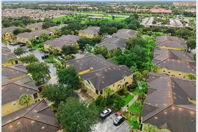 2820 Oakwater Drive, Kissimmee, FL 34747 - Photo 35