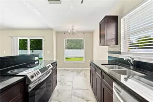 930 Derbyshire Dr, Kissimmee, FL 34758 - Photo 11