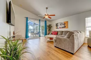 136 Troon Cir, Davenport, FL 33897 - Photo 3