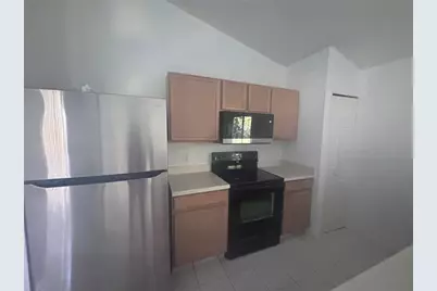2422 Parsons Pond Circle, Kissimmee, FL 34743 - Photo 5