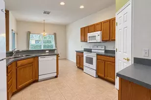 219 Knoll Wood Dr, Poinciana, FL 34759 - Photo 5