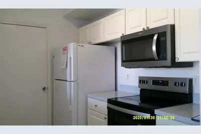 5548 Metrowest Boulevard #306, Orlando, FL 32811 - Photo 5