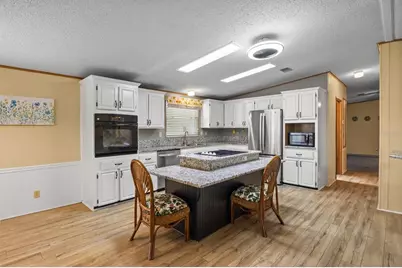 6627 Westchester Drive NE, Winter Haven, FL 33881 - Photo 3