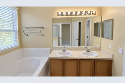 2801 Marshfield Preserve Way, Kissimmee, FL 34746 - Photo 13