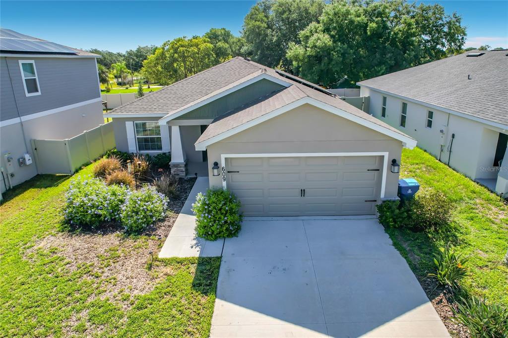 609 Ambleside Dr