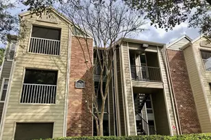 5028 Park Central Dr, Orlando, FL 32839 - Photo 1