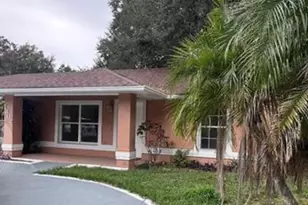 1302 Ariana Woods Cir, Auburndale, FL 33823 - Photo 1